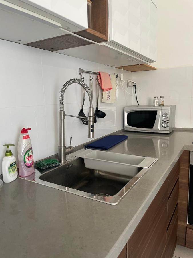 Ashdod City Center 2-Rooms Apartment, 15Min Walk To The Beach Екстер'єр фото